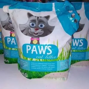 Paws Clumping Cat Litter
